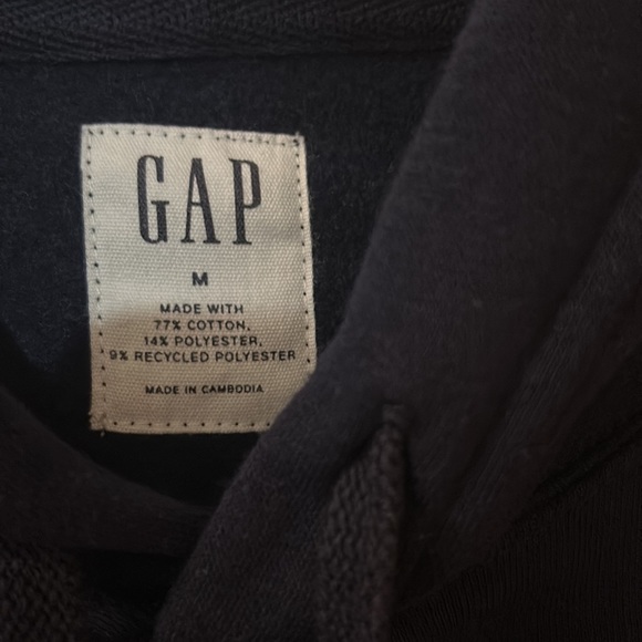 “Gap” sweatshirt - Picture 2 of 2